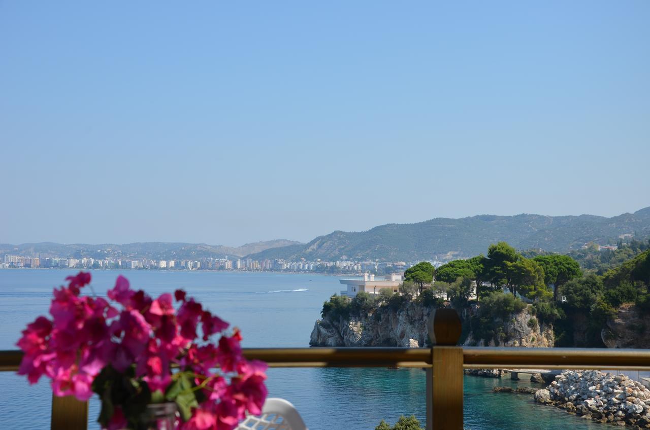 Sofia'S Holiday Apartment Vlorë Exteriör bild